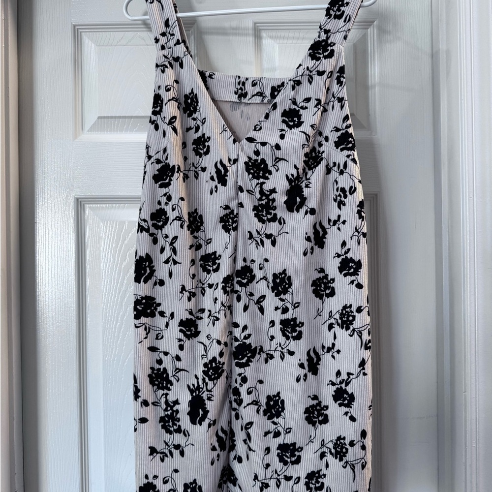 Black and White Floral dress